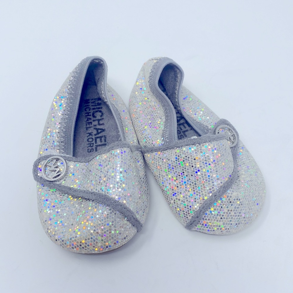 Micheal by Micheal Kors Silver Sparkly Close Toe Flats Baby Girl Size 3